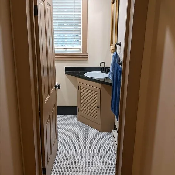 519 Grove Ave #B — Photo 11