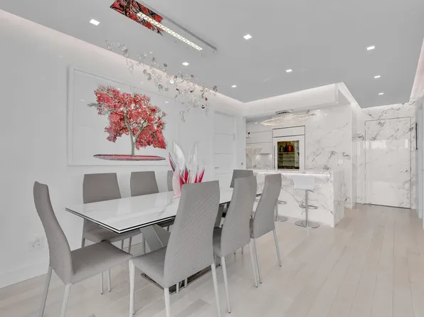 200 East 69th Street image 6 of 26