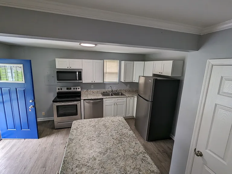 2222 Morena St #A — Photo 6