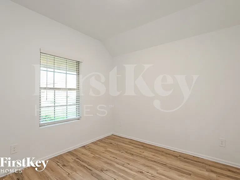 18435 Summit Ranch Dr — Photo 13