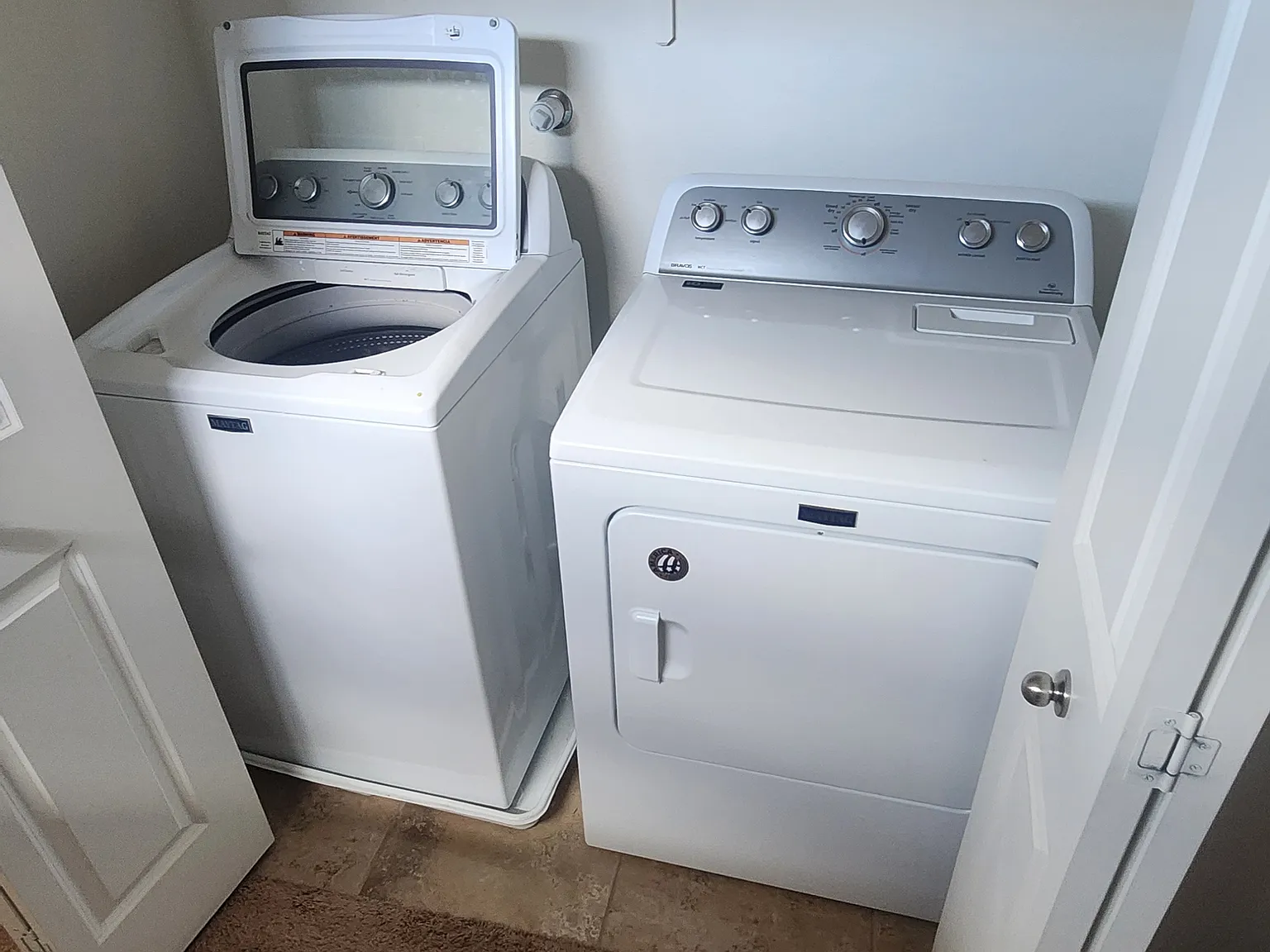 3 bed, 1880 sqft, $2,300 — Photo 4