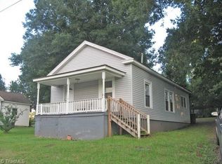1426 Ridge Ave, Eden, NC 27288