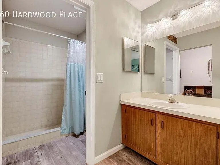 460 Hardwood Pl — Photo 4