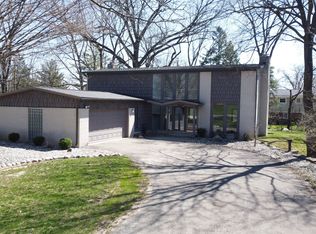 36247 Quakertown Ln, Farmington Hills, MI 48331