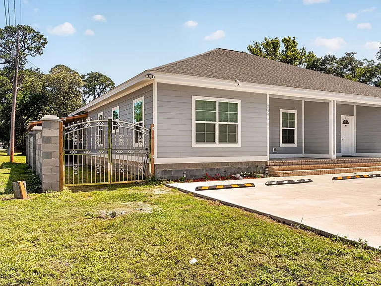 2802 Mimosa Rd — Photo 36
