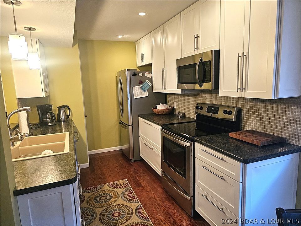 1st image of 1352 Pelham Pkwy #A
