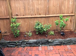 18 Valley View Dr, Attleboro, MA 02703