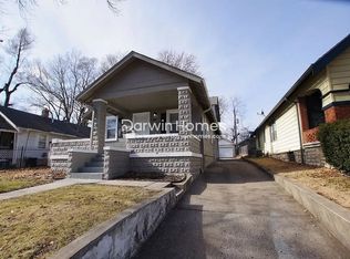 6130 Tracy Ave, Kansas City, MO 64110