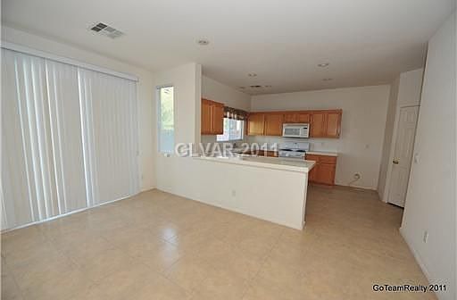 5th image of 10825 Wallflower Ave