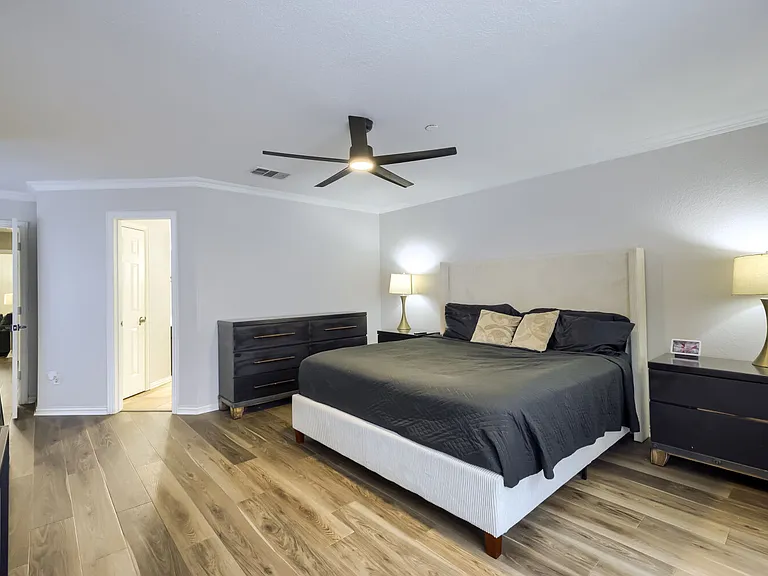 9809 Cambria Ct — Photo 21