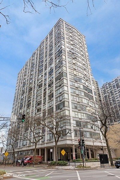 5757 N. Sheridan Rd.