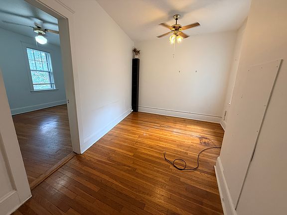 5th image of 22 Chiswick Rd APT 12