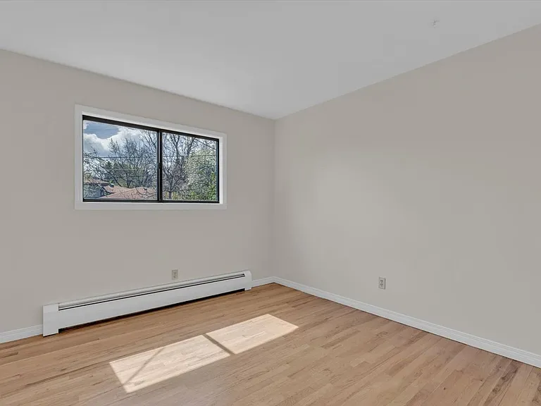 650 Hartford Dr — Photo 15