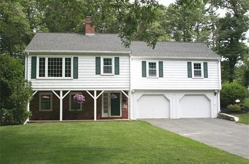 1st image of 320 Essex St