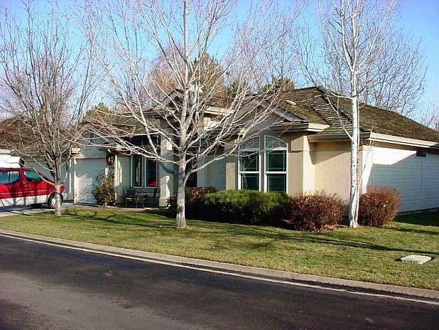 1st image of 6120 N Fountain Ln