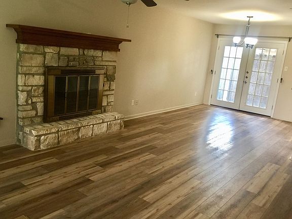 2nd image of 6101 Forest Hills Dr #A