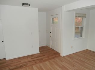 13 Annandale Rd FLOOR 1, Newport, RI 02840