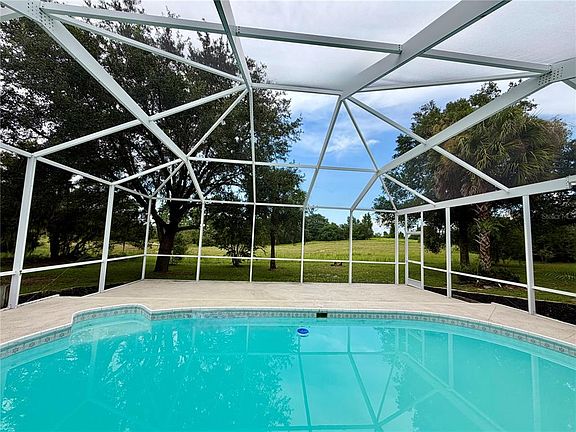 5th image of 16590 SW 46TH CIRCLE
