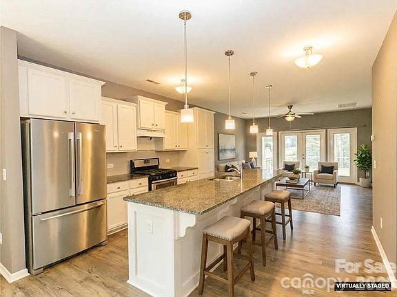 5th image of 40161 Crooked Stick Dr
