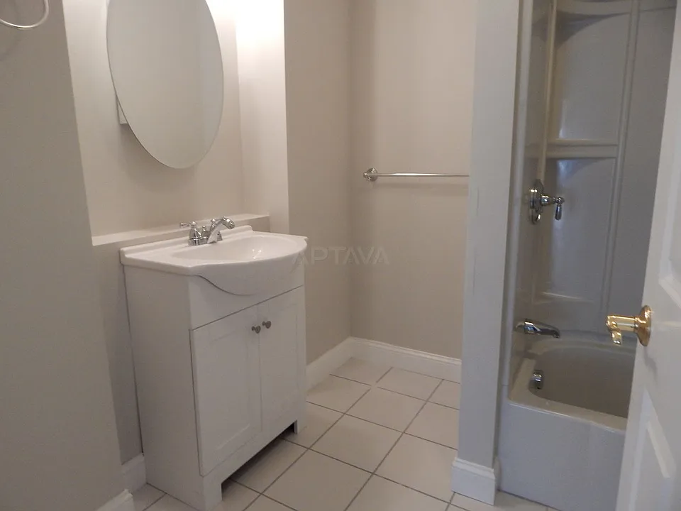 50 Springfield St #3