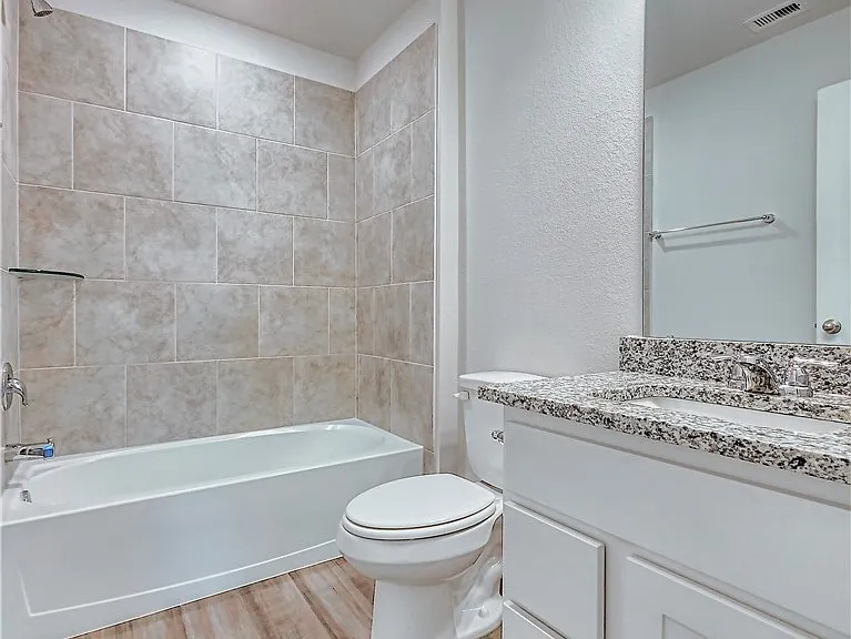 6130 Darlington Ave — Photo 8