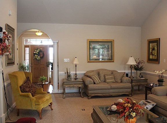 4th image of 308 Woodcroft Dr