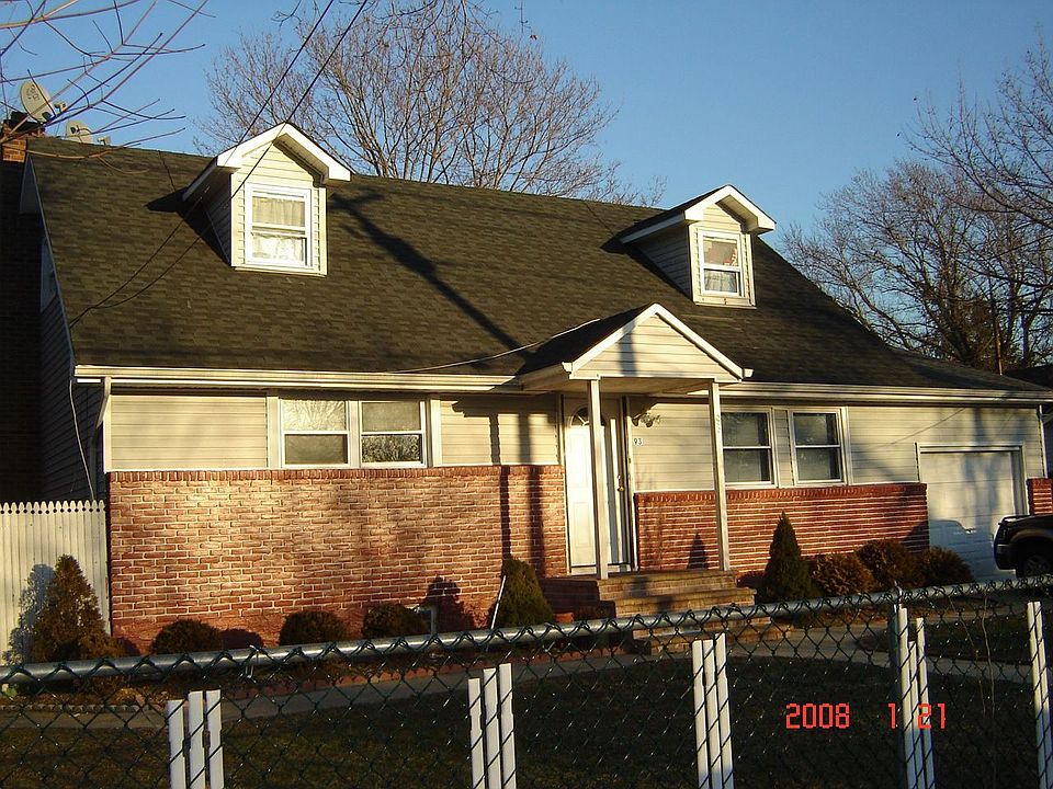 1st image of 93 S 31st St