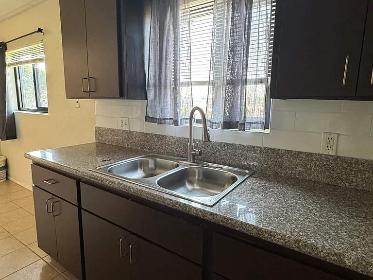 15 W Mountain View St #13 — Photo 4