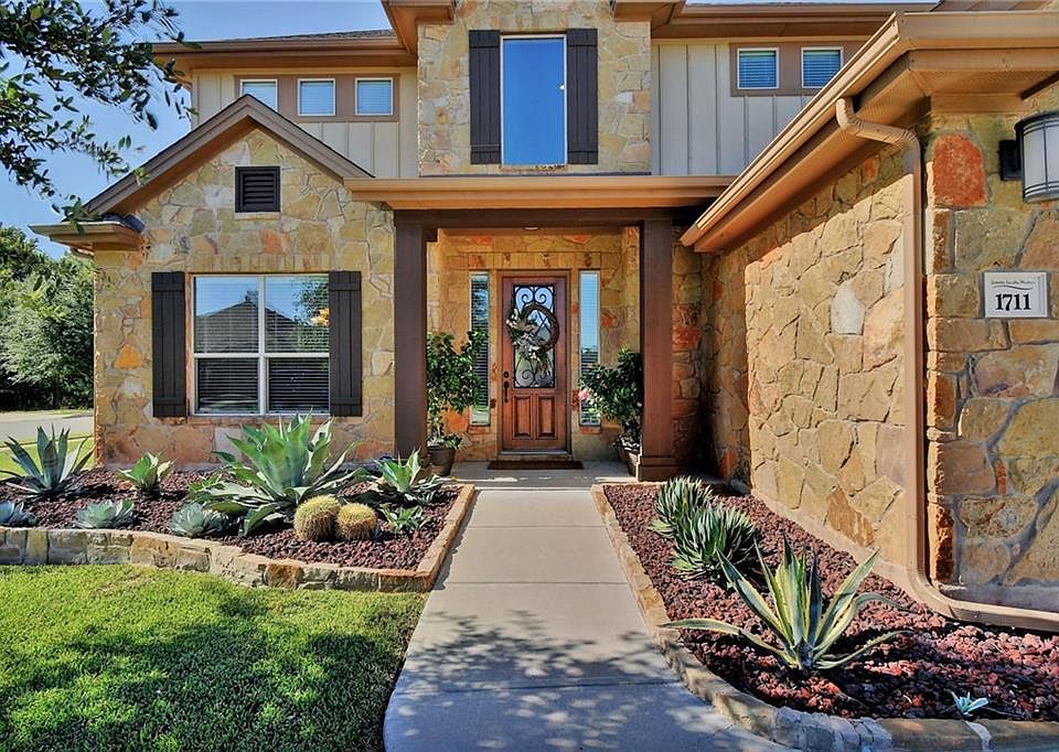 1st image of 1711 Camino Alemeda