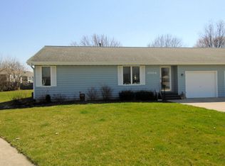 1004 Sunset Ter, Rochelle, IL 61068