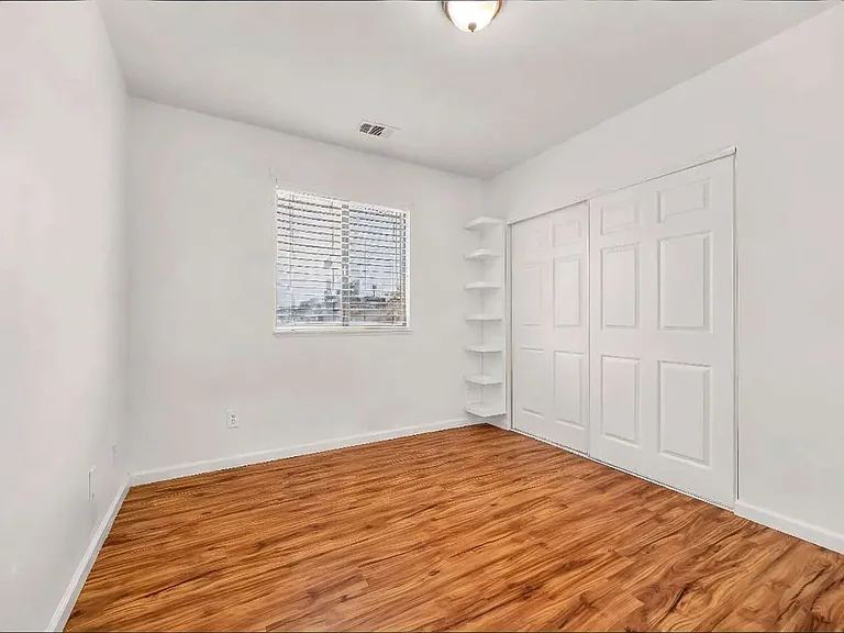 4234 Highland Glen Way — Photo 14