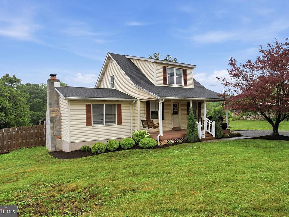 1st image of 3033 Linfield Rd