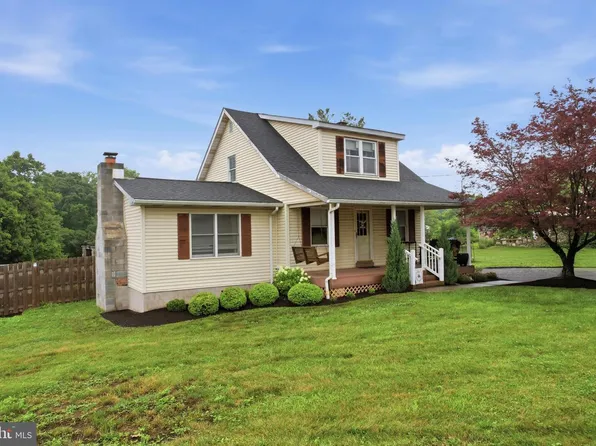 3033 Linfield Rd, Pottstown, PA 19464