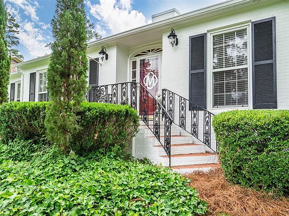 4th image of 3040 Ashby Dr