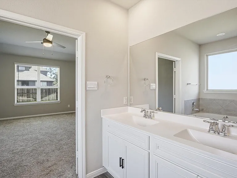 31122 Gullwing Manor Dr — Photo 20