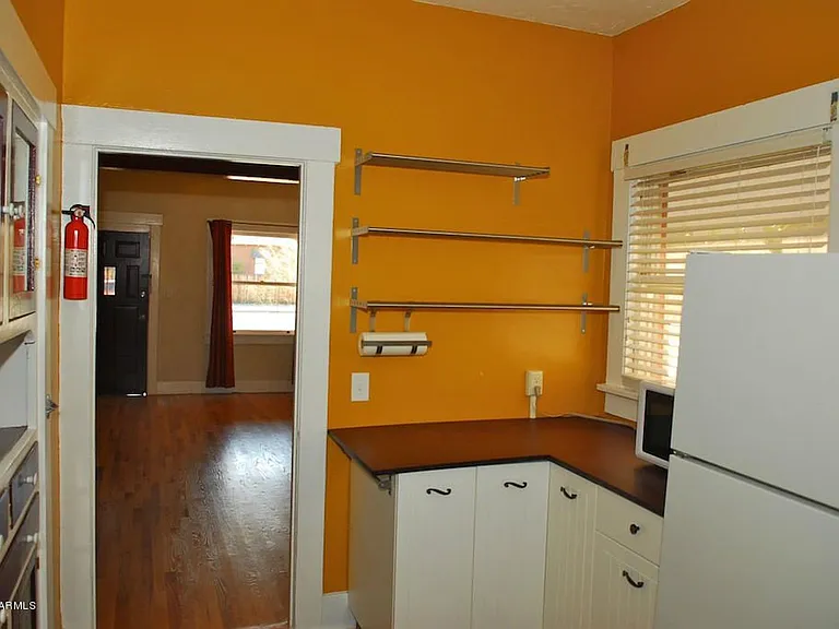 909 N 7th Ave — Photo 9