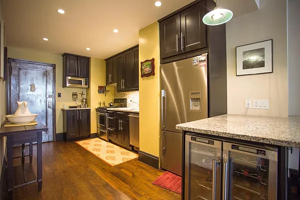 Sold by The Bamberger Group | media 20