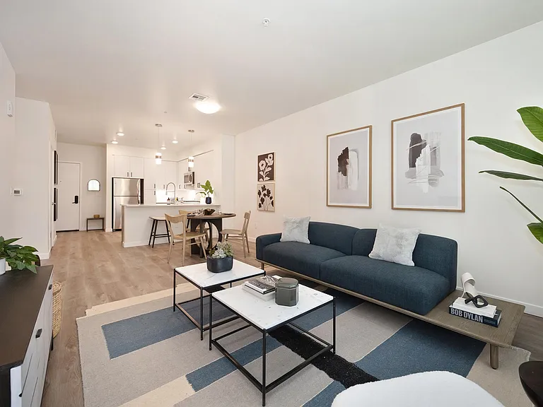 Halcyon Apartments — Photo 57