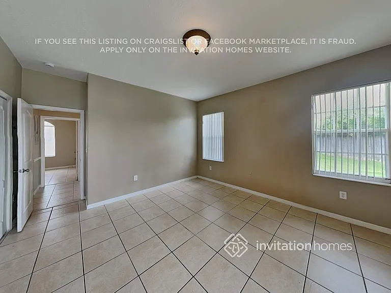 16960 SW 141st Ave — Photo 10