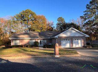 170 N Parker Ln, Carthage, TX 75633