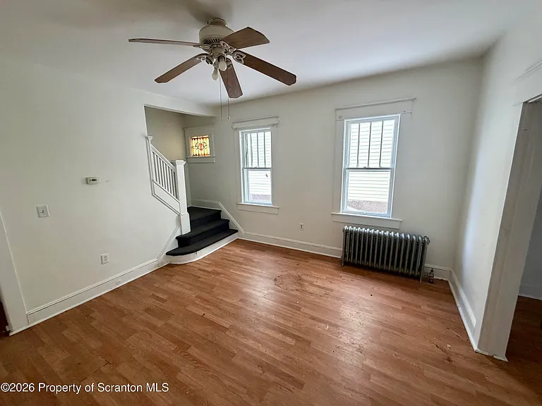 202 William St — Photo 4
