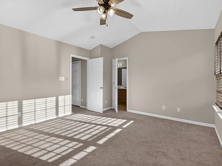 80 Tannenbaum Cir — Photo 19