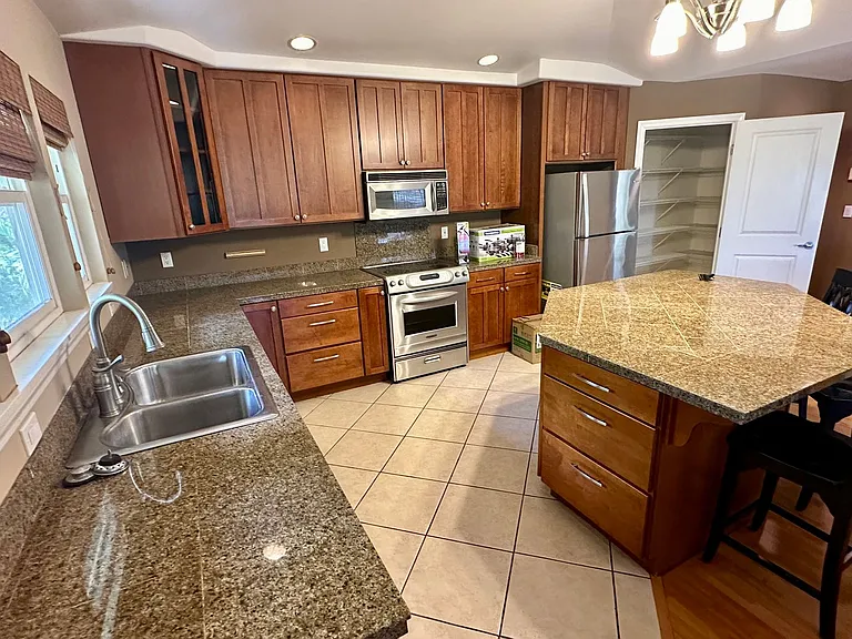 12 Honuhula St — Photo 1