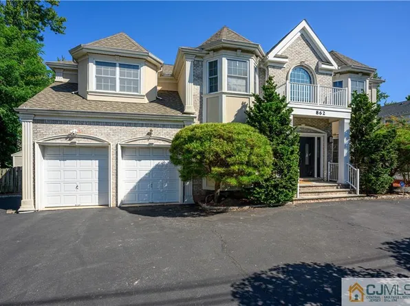 862 Inman Ave, Edison, NJ 08820