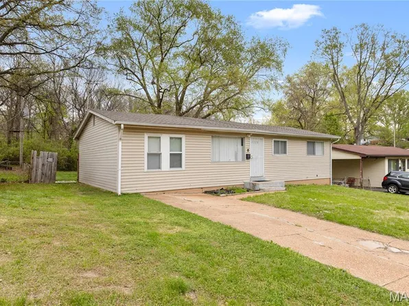 4114 Appleberry Ln, Saint Louis, MO 63121