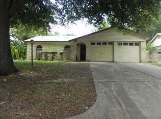 739 NW Wood St, Burleson, TX 76028