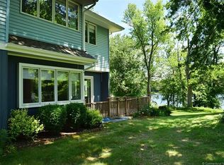 144 E Grayling Ln, Suffield, CT 06078