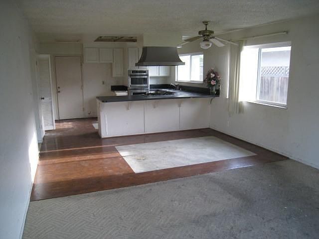 2nd image of 1373 Thistlewood Ct