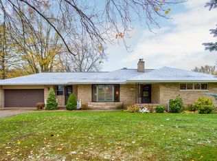 561 W 29th St, Holland, MI 49423