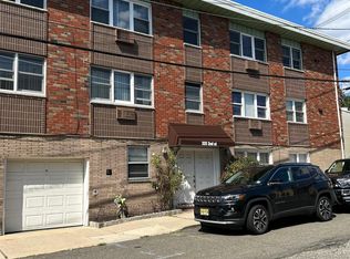 325 2nd St APT 2, Cliffside Park, NJ 07010